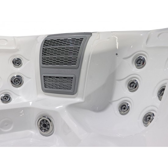 MASAŽNI BAZEN PLATINUM SPAS - HOLIDAY LET - Vacation social