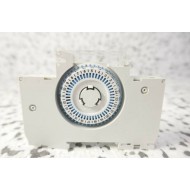 STIKALNA URA V86/1 QRTM1